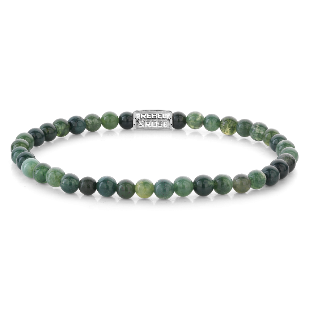 Kralen armband voor heren met 4mm groene edelstenen en een zilveren sluiting.