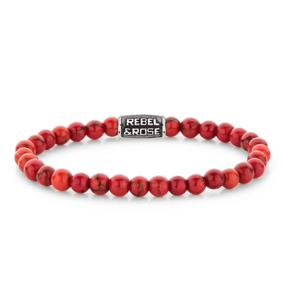 Kralenarmband voor heren met 6 mm rode stenen en een metalen Rebel & Rose tussenstuk.