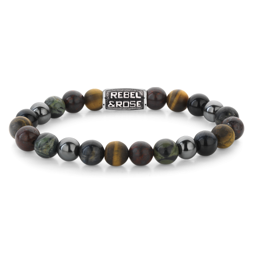 De Rebel & Rose Stormy Weather Vintage heren kralen armband van 8mm heeft gepolijste veelkleurige stenen zoals tijgeroog en jaspis, plus een rechthoekig zilverkleurig label gegraveerd met REBEL & ROSE.
