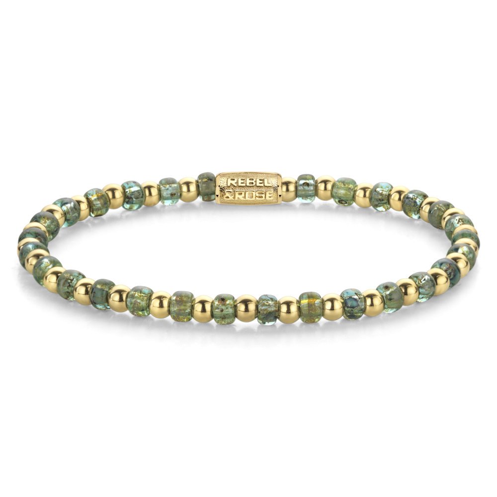 Kralenarmband voor dames met 4mm glazen steentjes in groen en goudkleurige tussenstukken.
