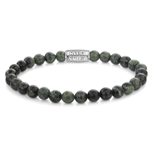 Heren kralenarmband van 6 mm met groene en zwarte stenen, afgewerkt met een metalen schakel.