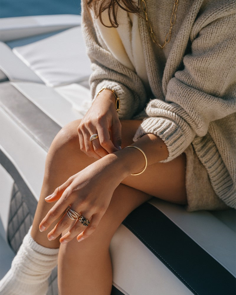 Geelgouden Bangle met Diamanten – 14 Karaat Goud, 1.56 Karaat Diamant, Luxe Armband voor Dames