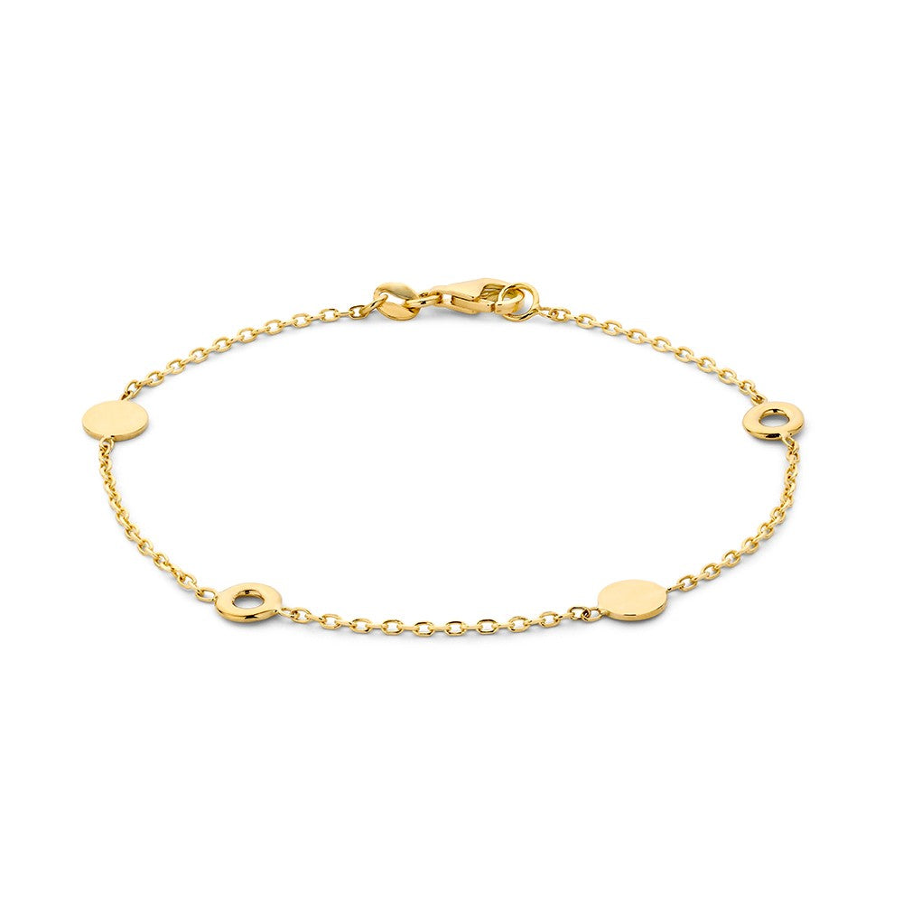 Armband van geelgoud met ronde schakels en een karabijnsluiting.