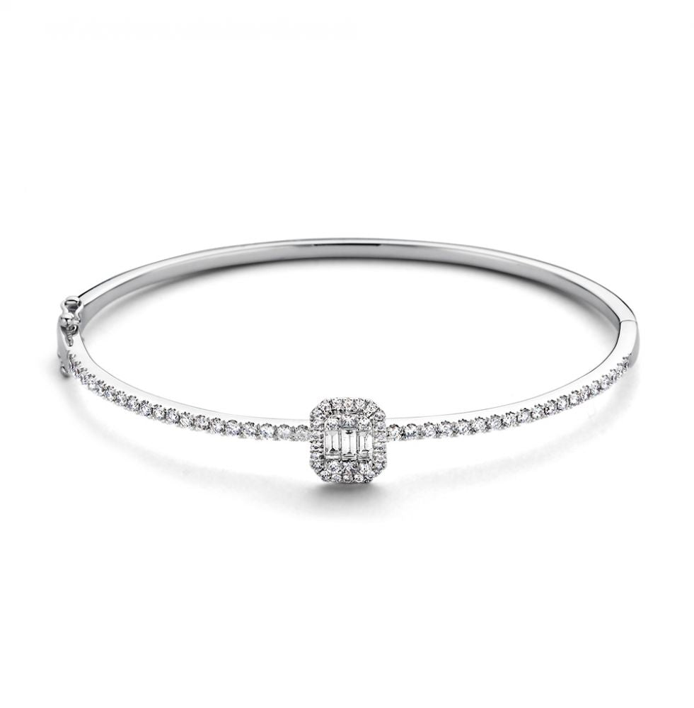 Witgouden armband met diamanten in baguette slijpvorm, 14 karaat, met een centrale diamant en fijne schakel.