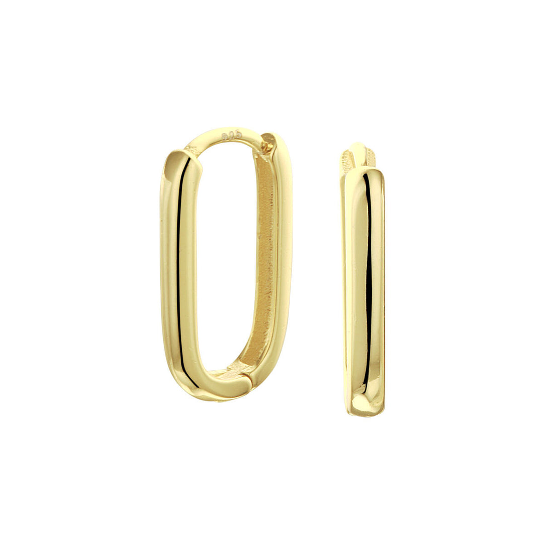 Een paar Van der Kooij Collectie klapoorringen paperclip 1 micron zilver verguld (geel) voor dames afgebeeld aan de voor- en zijkant op een witte achtergrond. De gouden rechthoekige oorbellen hebben een gladde, gepolijste, moderne afwerking.