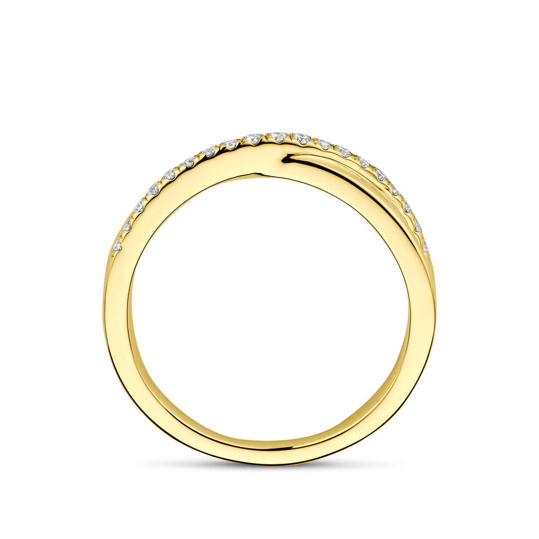 De Van der Kooij Collectie ring lab-grown diamant 0,15ct h si is vervaardigd in 14K geelgoud, met een delicate, gebogen band met sprankelende lab-grown diamanten langs de bovenste helft.