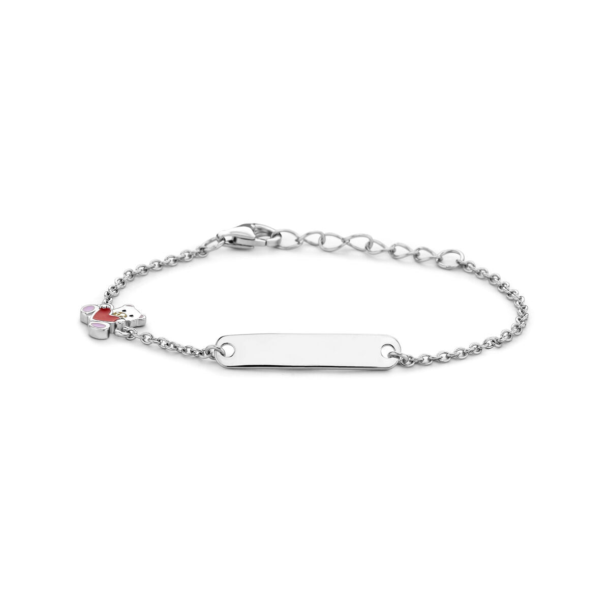 Een delicate Van der Kooij Collectie baby armband van gerhodineerd zilver, met een rechthoekige naamplaat (4,5 mm) en bedels in de vorm van een bier en hart, getoond op een witte achtergrond.
