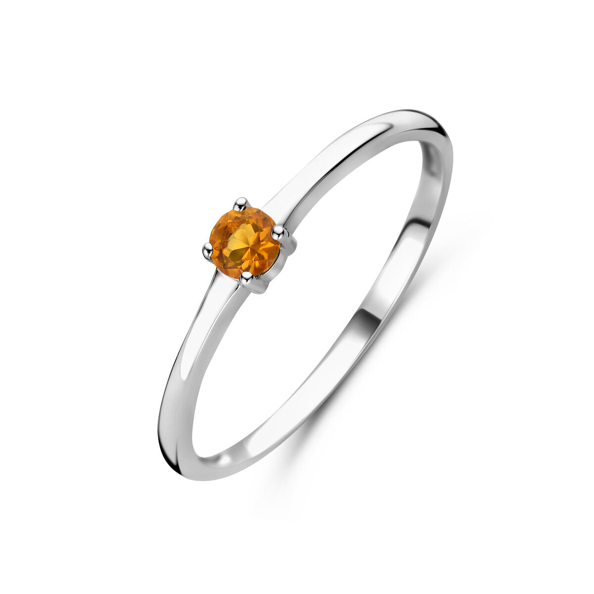 De Van der Kooij Collectie ring met geboortesteen november is een gerhodineerde zilveren band met een ronde oranje citrien in een vierpootssluiting, gepresenteerd op een witte achtergrond.