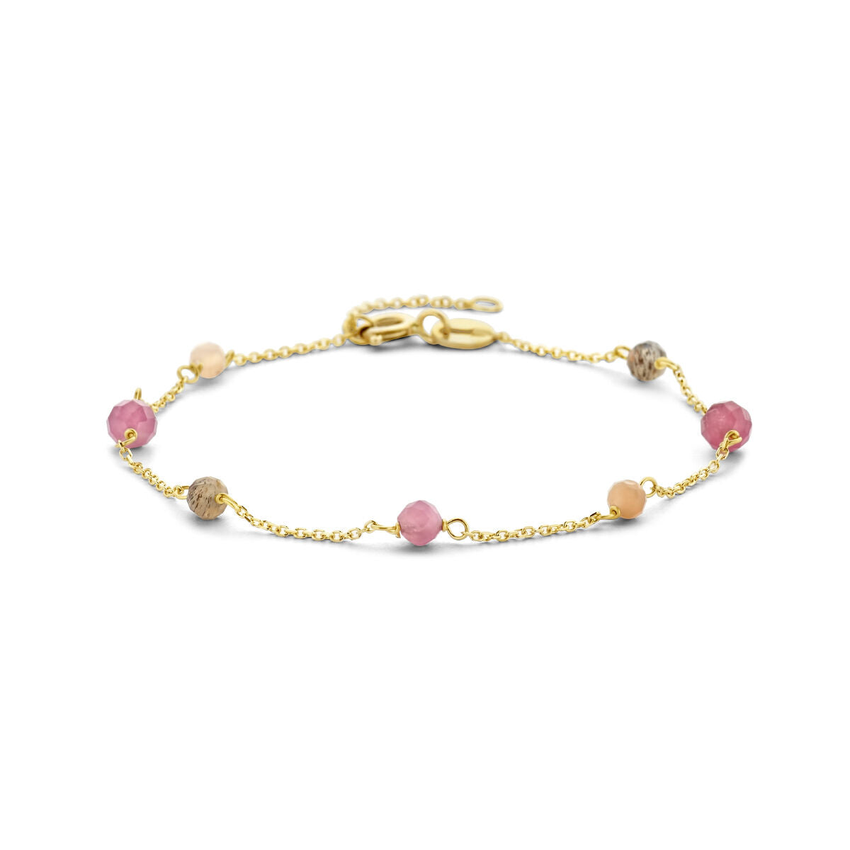 De armband toermalijn 16-18 cm van de Van der Kooij Collectie is een stijlvolle damesarmband van 14K geelgoud met kleine ronde kralen in roze, beige en gemarmerd bruin, afgewerkt met een elegante goudkleurige karabijnsluiting.