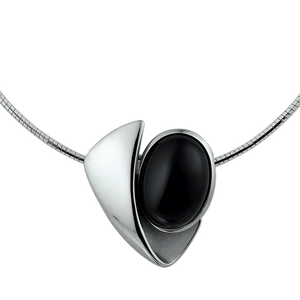 Ketting met zwarte steen