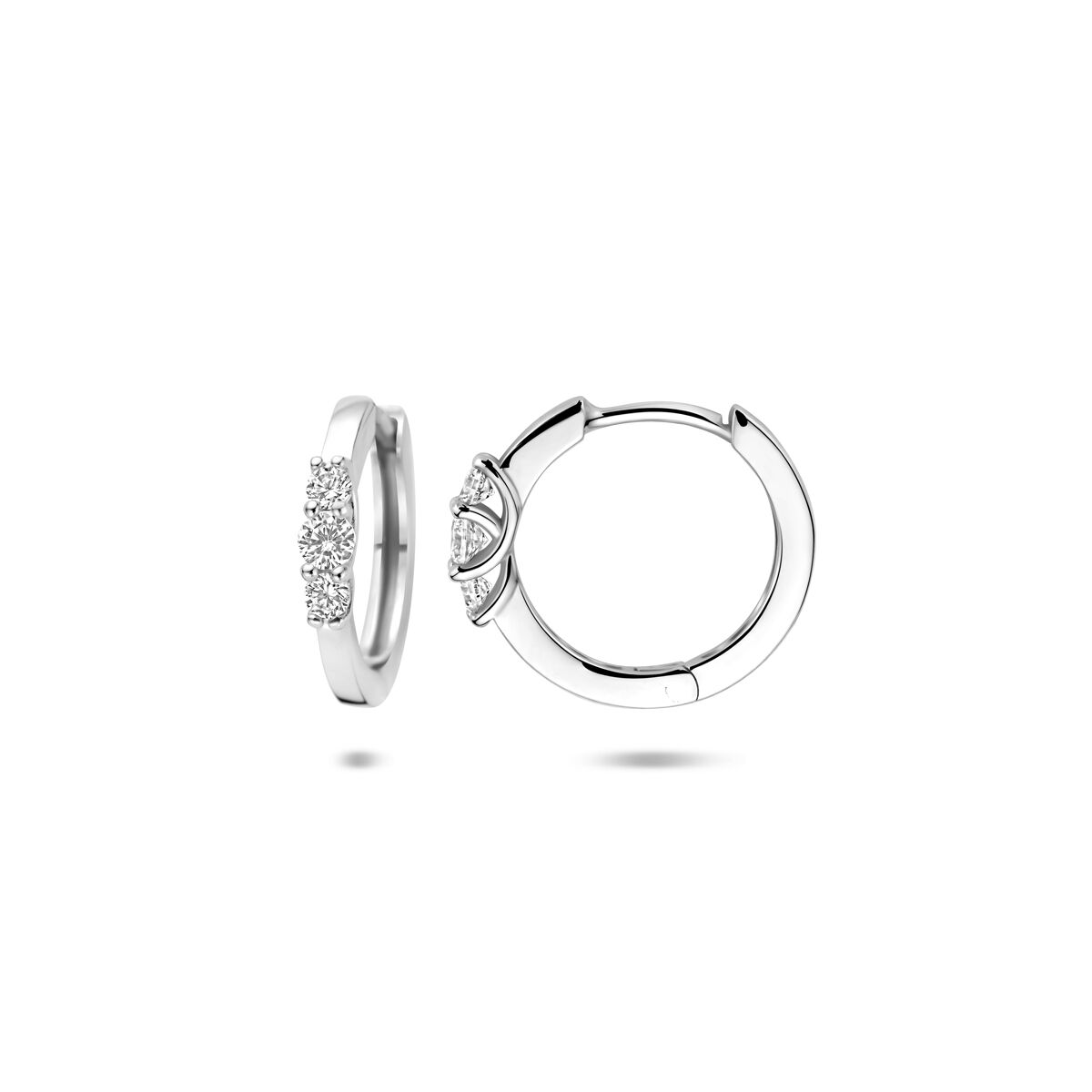 Zilveren klapoorringen met zirkonia – gerhodineerd 925 zilver