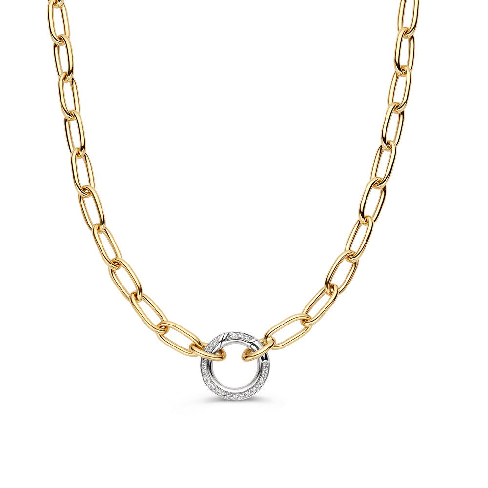 Geelgouden schakelcollier met een diamanten veerslot en een ronde schakel.