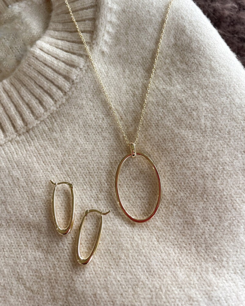 Elegant Geelgouden Collier met Ovale Open Hanger – 14 Karaat Goud, Tijdloos Design