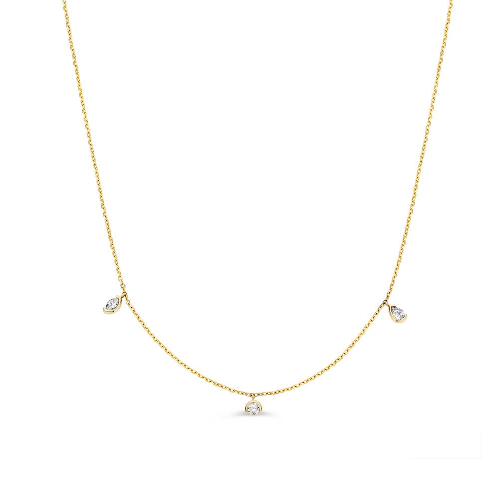 Collier van geelgoud met drie briljanten van 0,24 crt, met een fijne schakelketting.