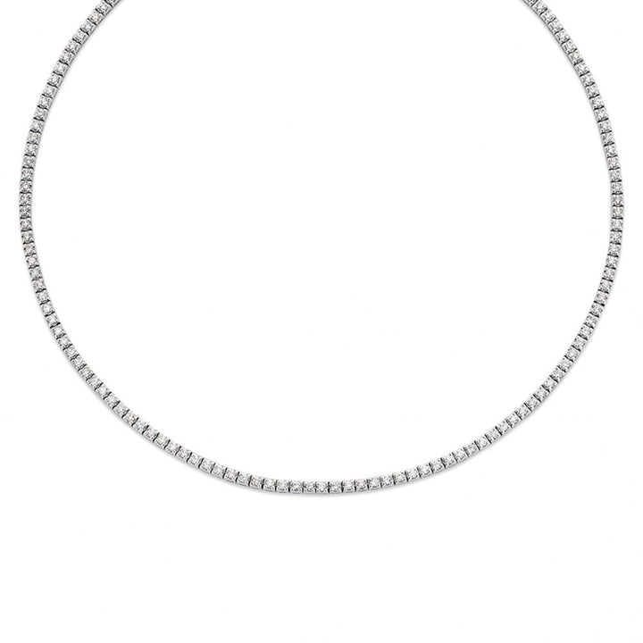 Witgouden tenniscollier met 131 diamanten (4,55 crt) in chatonzetting - 14 karaat