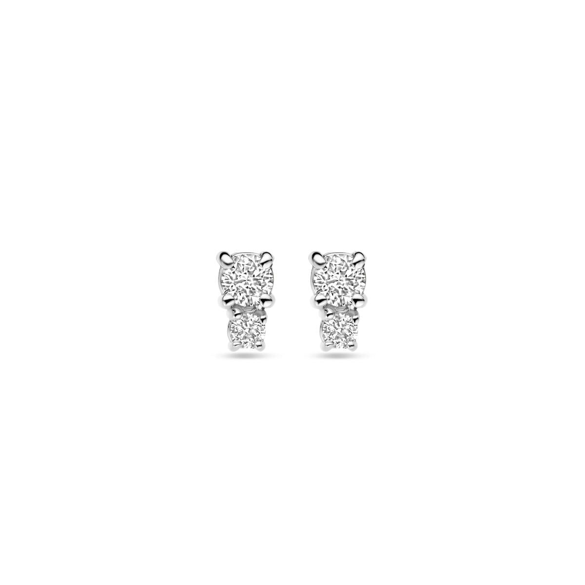 Oorknoppen van 18K witgoud met diamant van 0,26 ct (2x 0,13 ct), met een diameter van 5,5 mm.