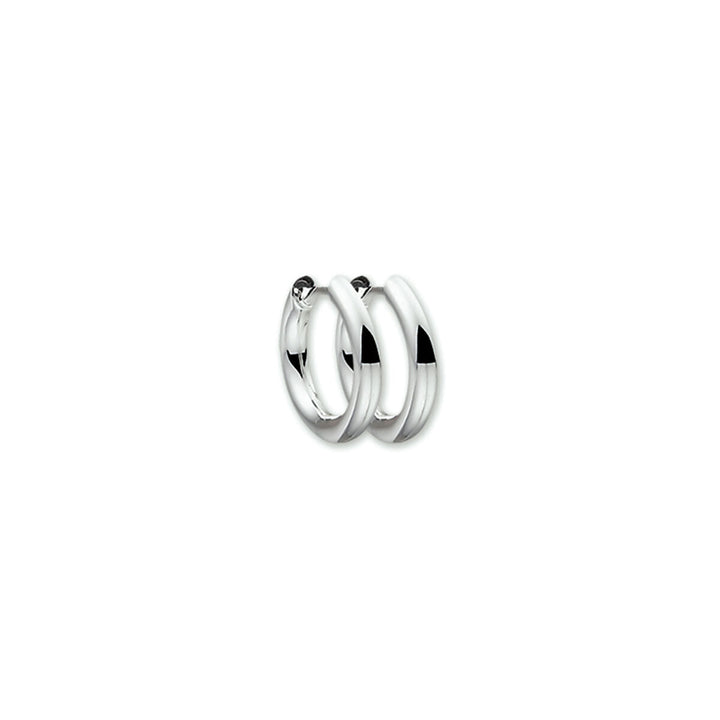 Ronde klapoorringen van gerhodineerd zilver met een glanzende afwerking.