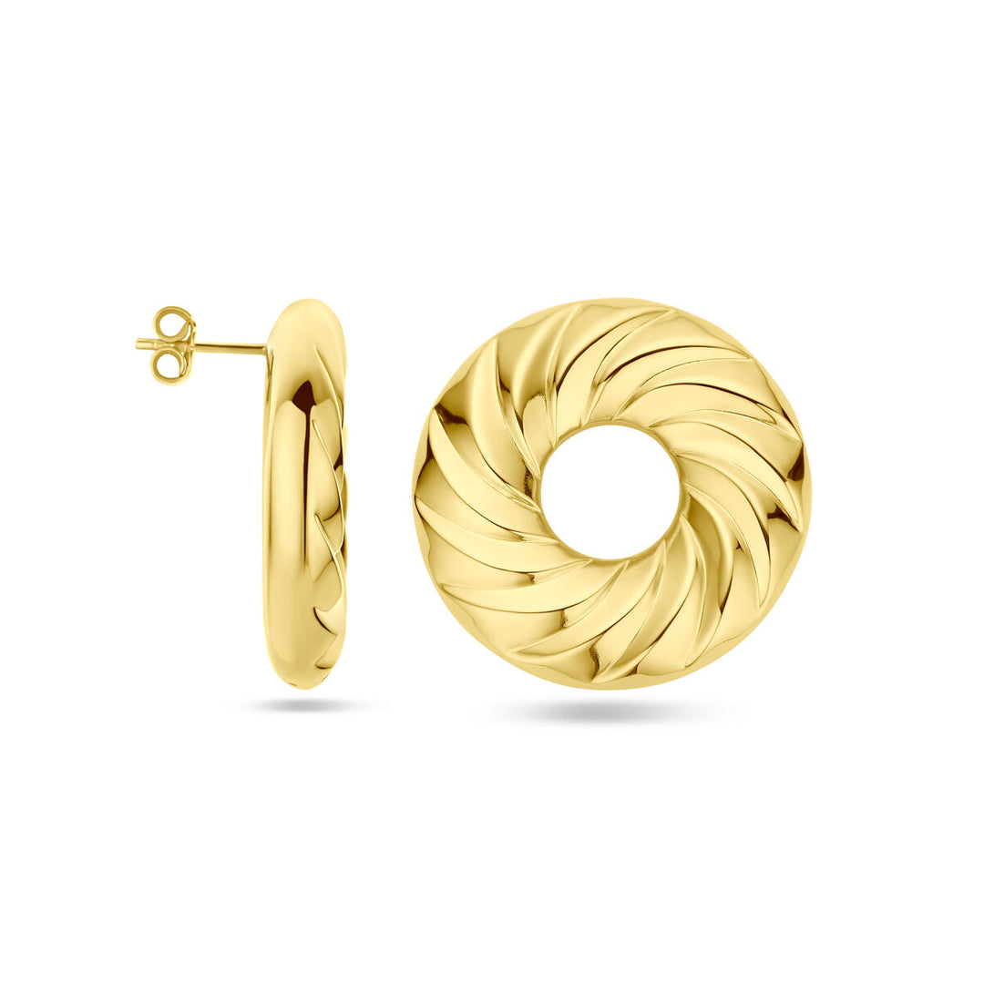 Van der Kooij Collectie - oorknoppen rondje gedraaid 32 mm hebben een goudkleurige, zilver vergulde (1 micron) gedraaide look met een centrale vondst—stijlvolle keuze voor dames die elegantie zoeken.