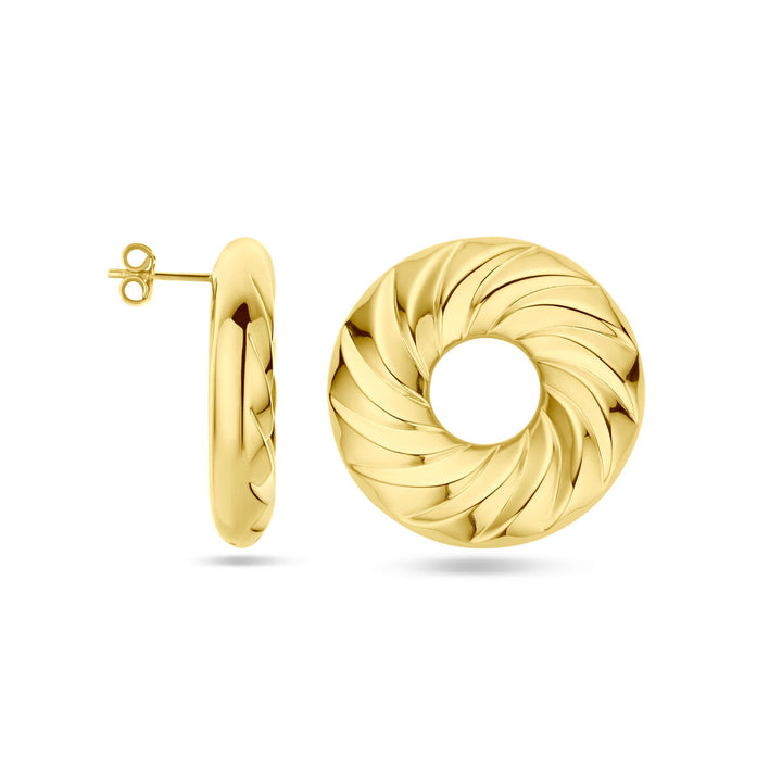 Van der Kooij Collectie - oorknoppen rondje gedraaid 32 mm hebben een goudkleurige, zilver vergulde (1 micron) gedraaide look met een centrale vondst—stijlvolle keuze voor dames die elegantie zoeken.