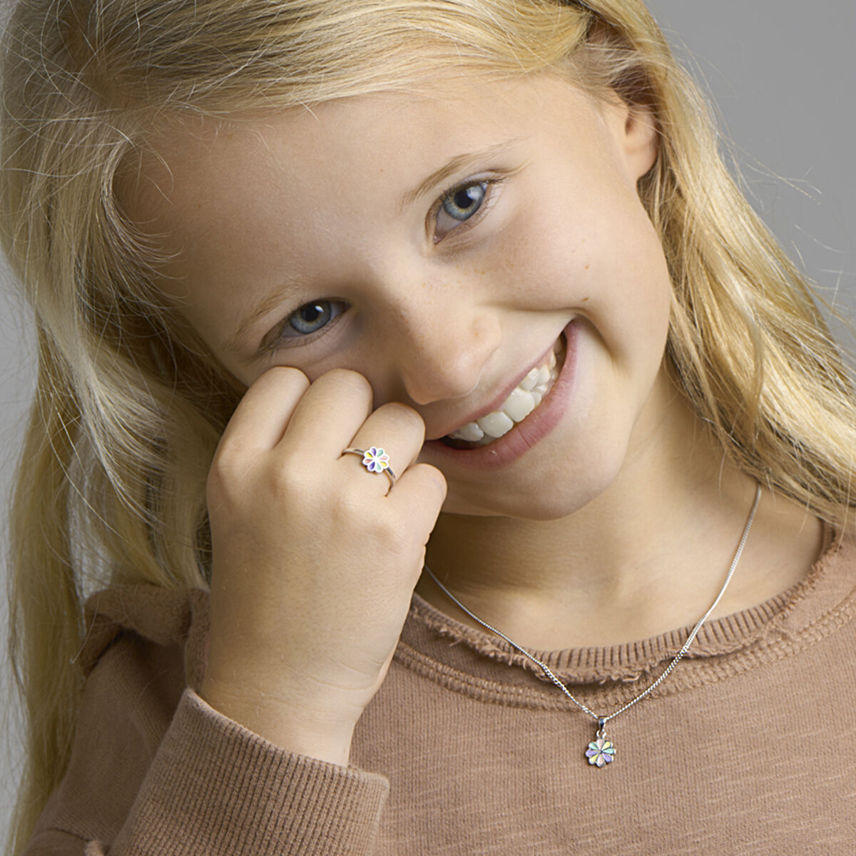 ring bloem zilver gerhodineerd