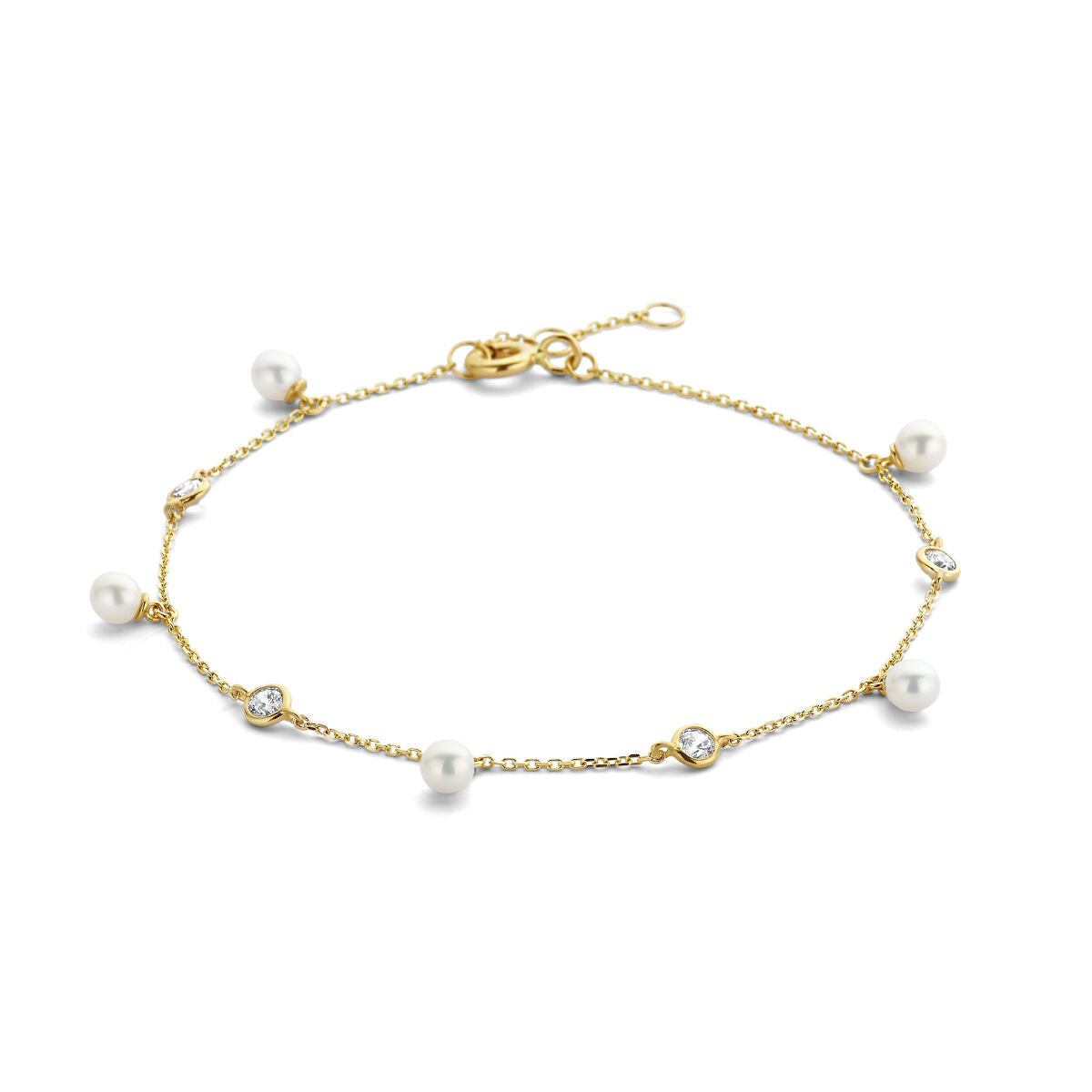 De armband parel en zirkonia 16-17-18 cm van Van der Kooij Collectie is gemaakt van 14K geelgoud en heeft gelijkmatig verdeelde zoetwaterparels en ronde zirkonia's, voorzien van een verstelbare sluiting.