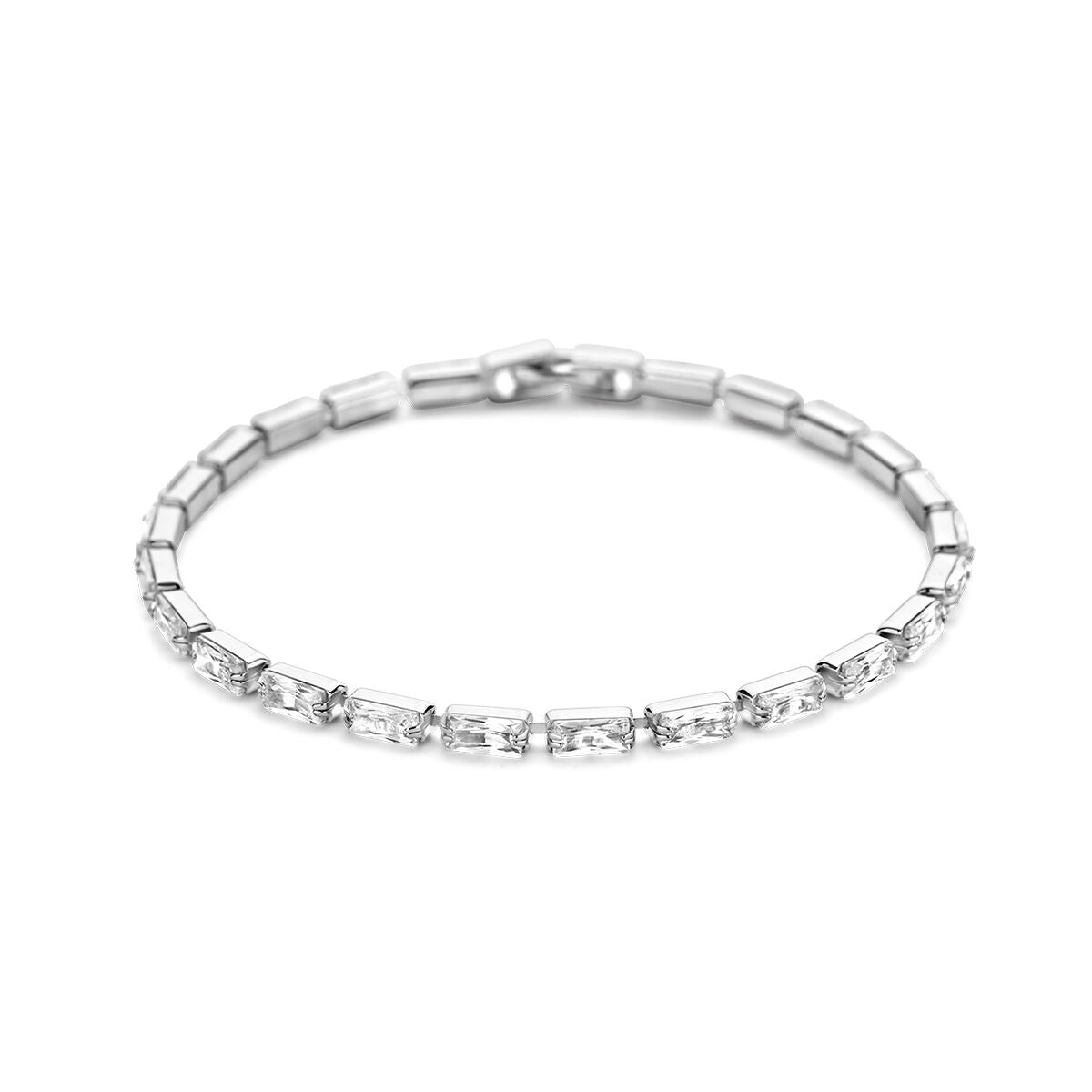 Tennisarmband van gerhodineerd zilver met 2,5 mm zirkonia stenen in een rechte schakeling.
