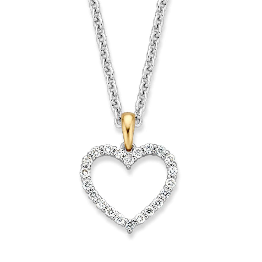 Gouden harthanger met briljant geslepen diamanten in een hartvorm, aan een zilveren ketting.