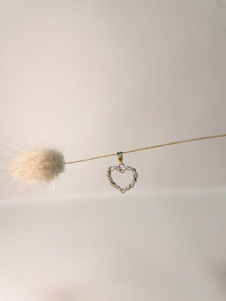 Geelgouden Hartvorm Hanger met Gedraaide Band en Zirkonia – Van der Kooij