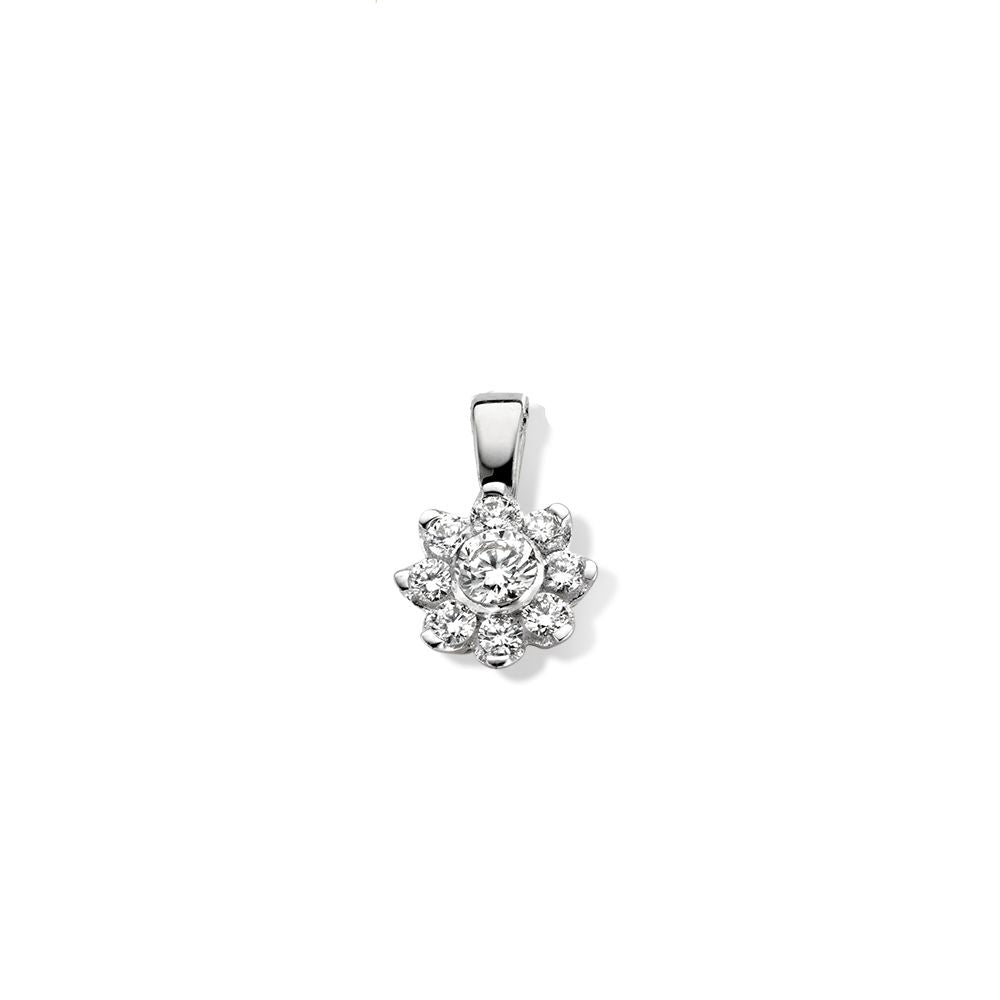 Witgouden entourage hanger met een bloemvormige opstelling van diamanten, totaal 0.21 crt, H/SI-1 kwaliteit.