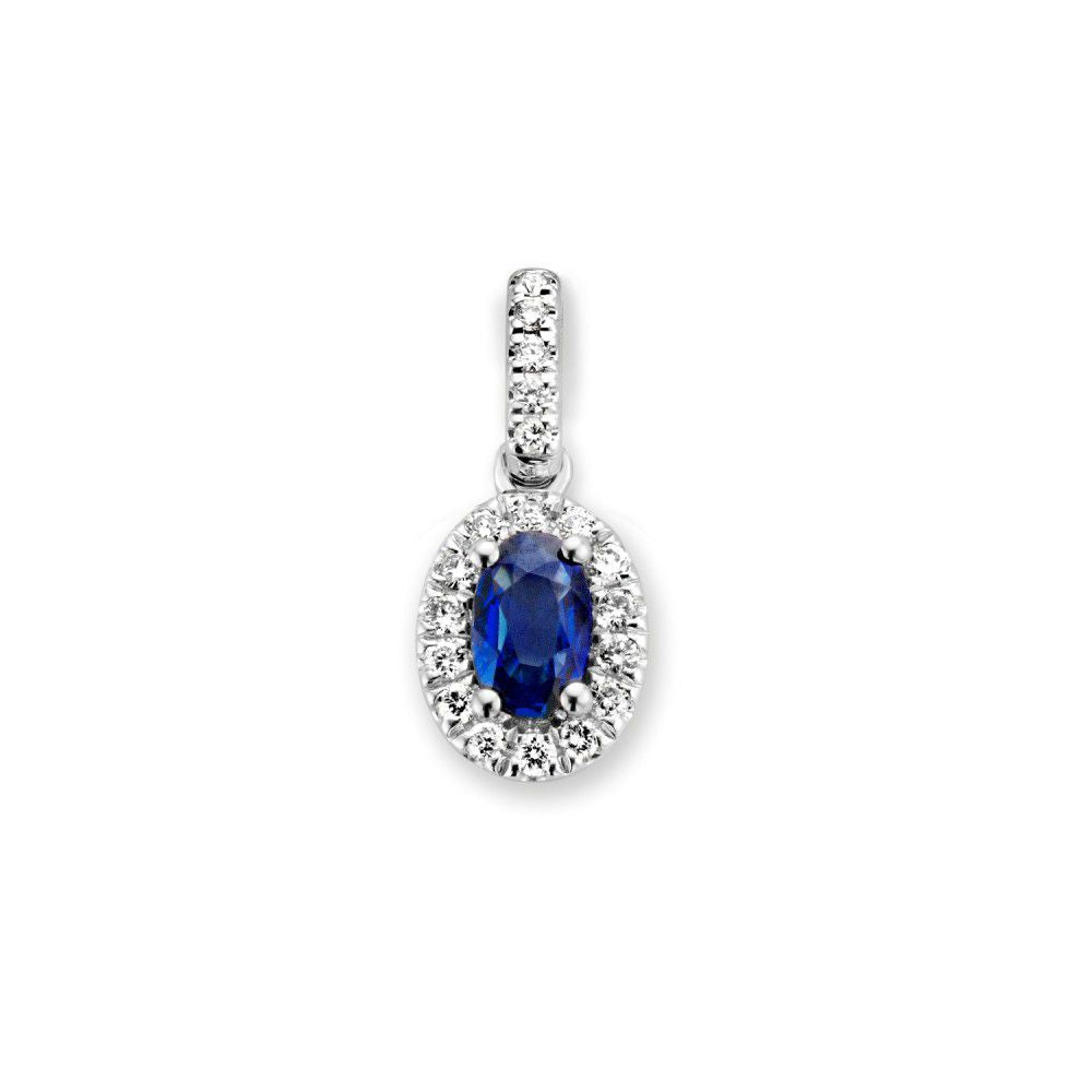 Witgouden entourage hanger met een ovale blauwe saffier omringd door kleine diamanten.