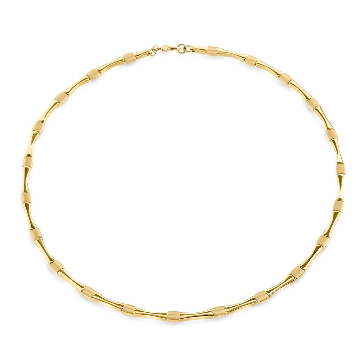 De Boccia Titanium Collier gp 08045-03 is een goudkleurige damesketting van Boccia met afwisselend gladde en hoekige schakels. Deze elegante ronde ketting heeft bovenaan een dubbele klapsluiting.