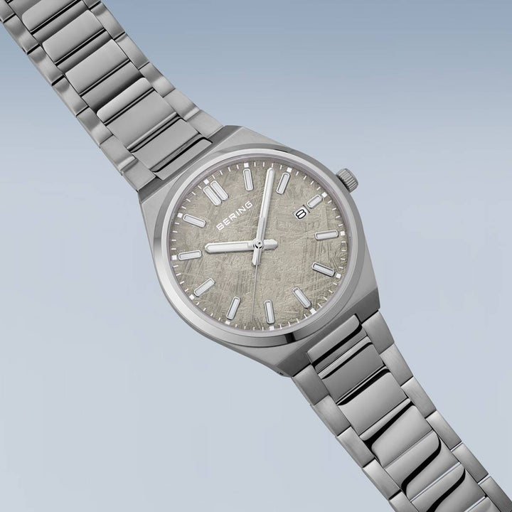 Bering heren horloge grijze wijzerplaat 17639-777