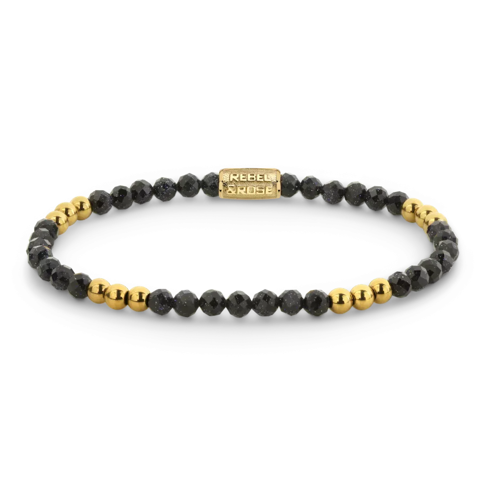 Blauwe en gouden armband met zwarte en gouden kralen, afgewerkt met een sluiting.