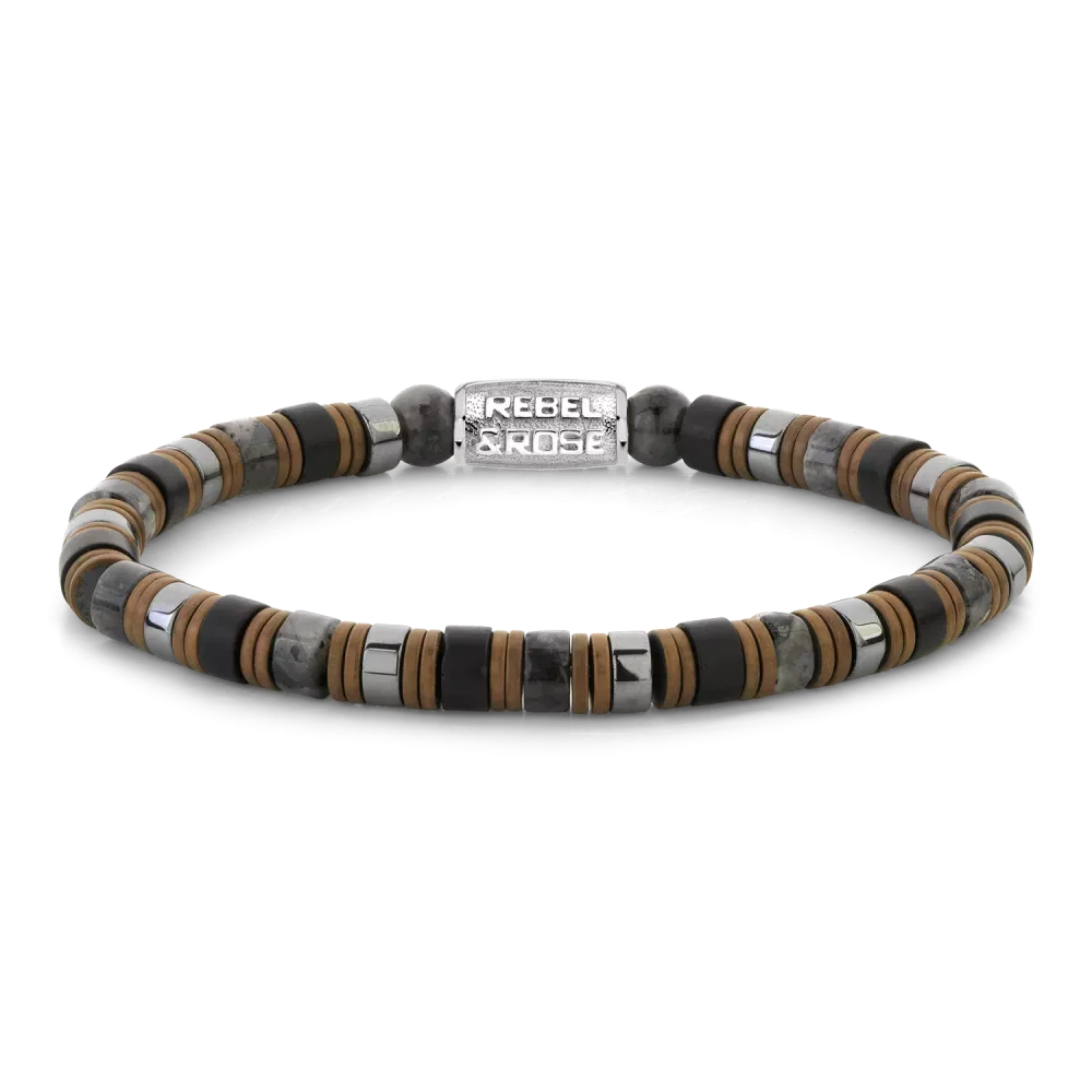 Grijze armband van 6 mm met gemixte stenen en metalen schijven in een patroon, afgewerkt met een metalen sluiting.