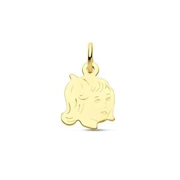 Geelgouden hanger in de vorm van een kinderhoofdje met een gladde afwerking.