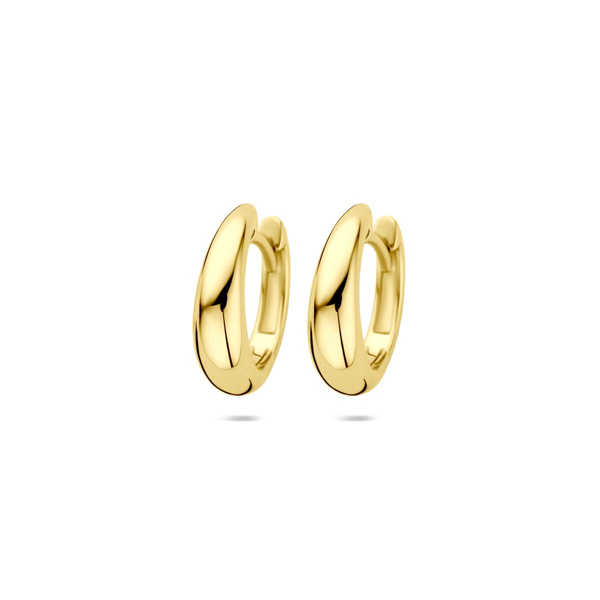 Geelgouden klapoorringen met een gladde afwerking, diameter van 14 mm en breedte van 4,5 mm.