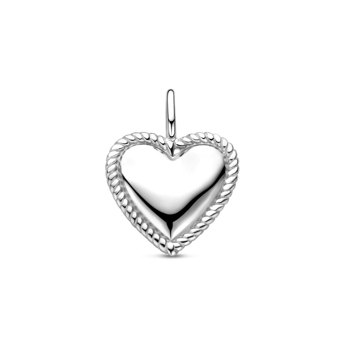 Zilveren hartvormige hanger met een gedraaid randdetail, gerhodineerd en 19,5 mm groot.