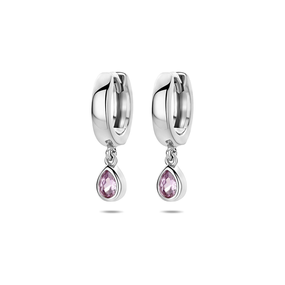 Gerhodineerde 925 zilveren klapoorringen met druppelvormige roze zirkonia hangers.