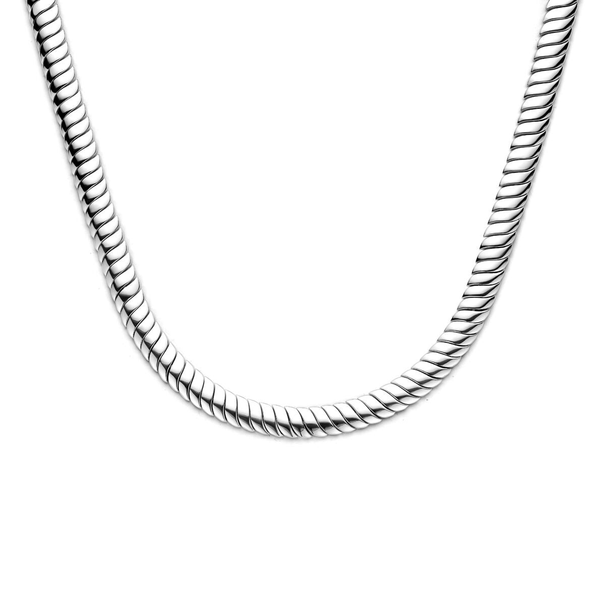 Zilveren Omega schakel ketting van gerhodineerd zilver, 9 mm breed en 45 cm lang.