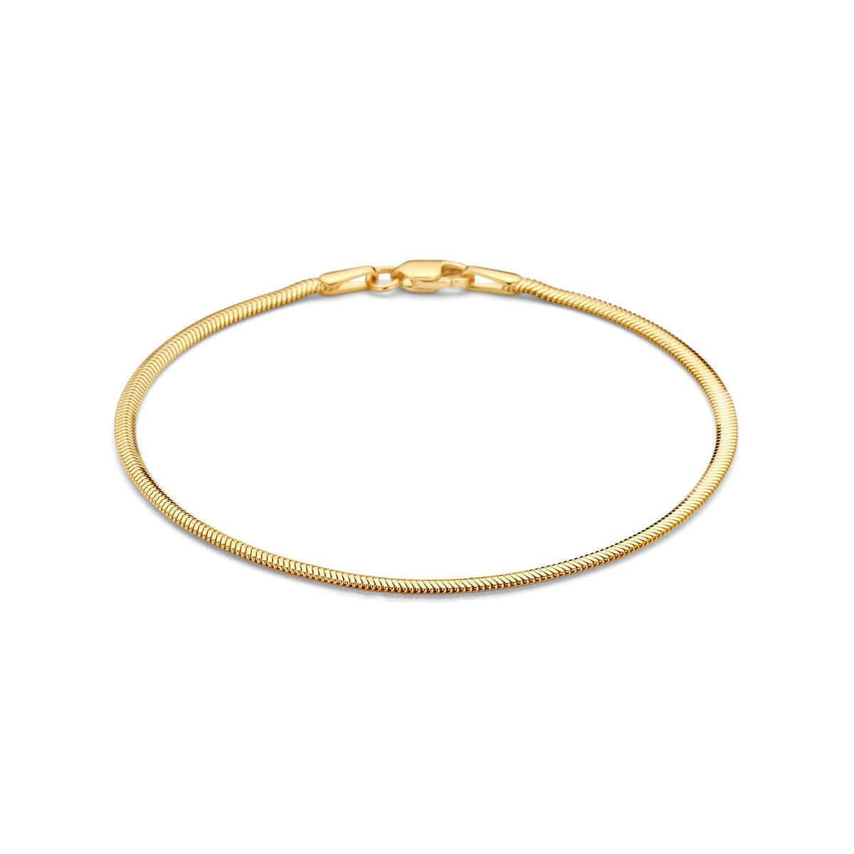 9k geelgouden hart hanger met een gladde afwerking en een eenvoudige, elegante vorm.