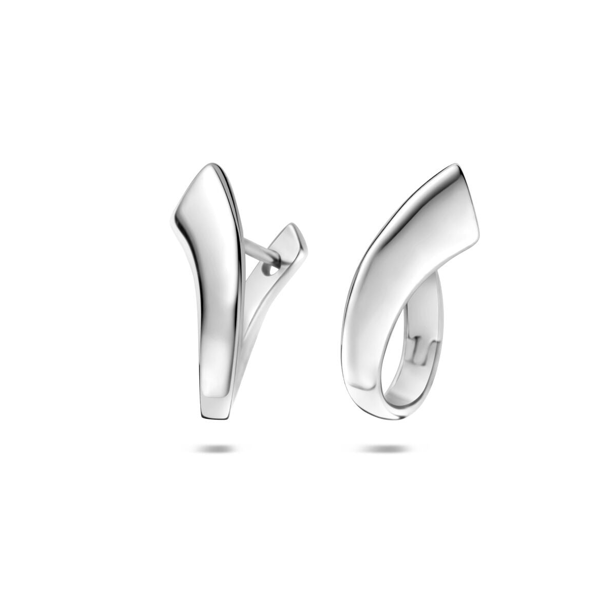 Gerhodineerde 925 zilveren klapoorringen met een moderne, gestroomlijnde vorm van 19 x 8 mm.