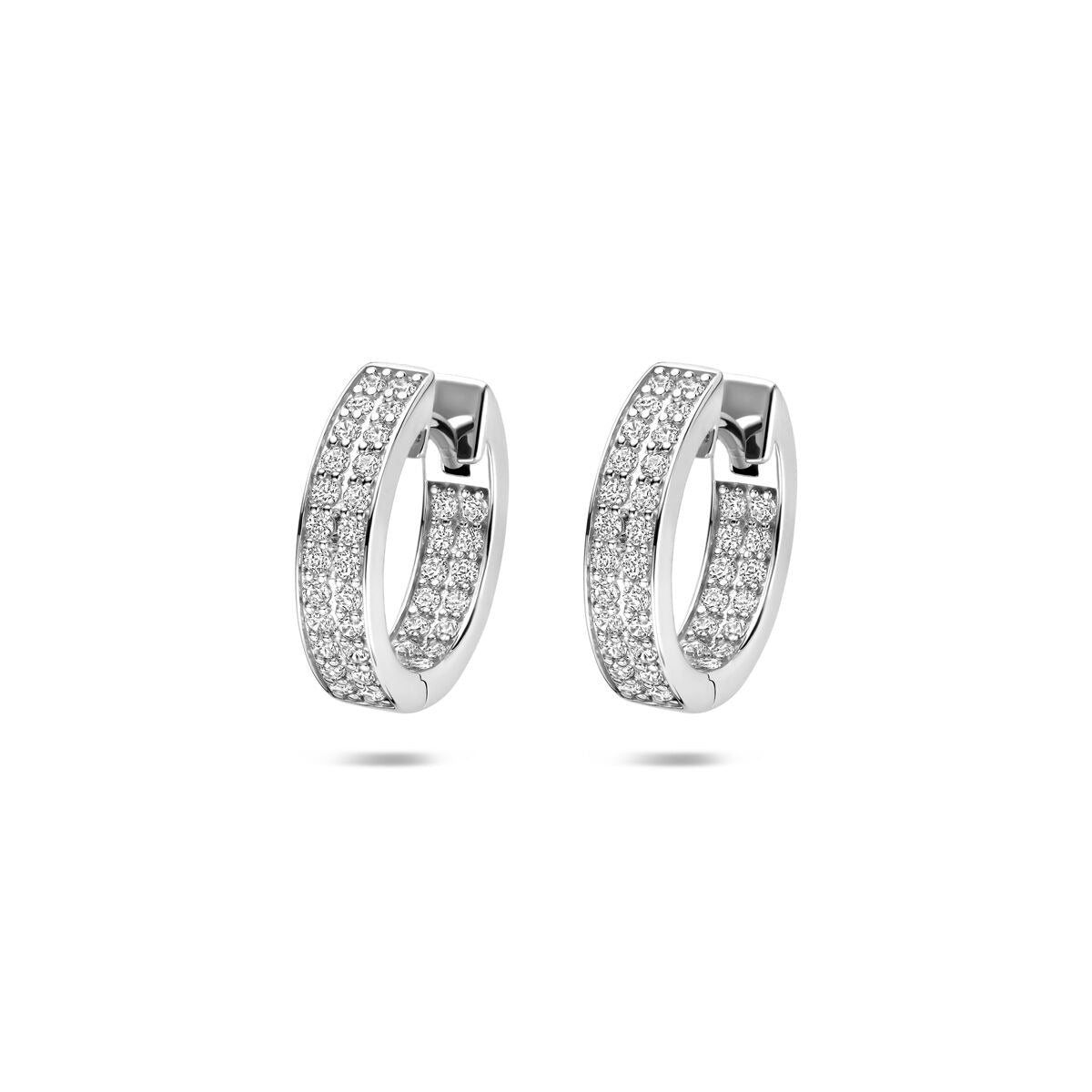 Zilveren klapoorringen met zirkonia, gerhodineerd, 15x3,5 mm, met een glanzende afwerking en een rij van sprankelende steentjes.