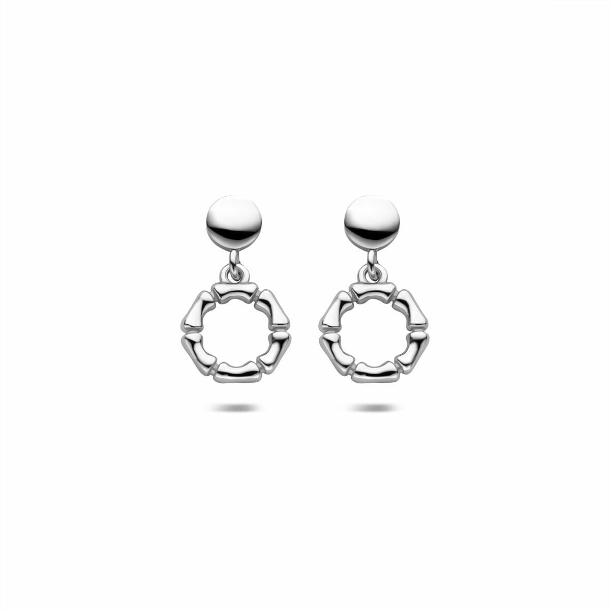Zilveren dames oorhangers van gerhodineerd 925 zilver met een ronde, opengewerkte schakelvorm.