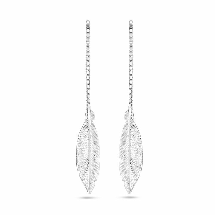 Zilveren doortrekoorbellen met veer – gerhodineerd