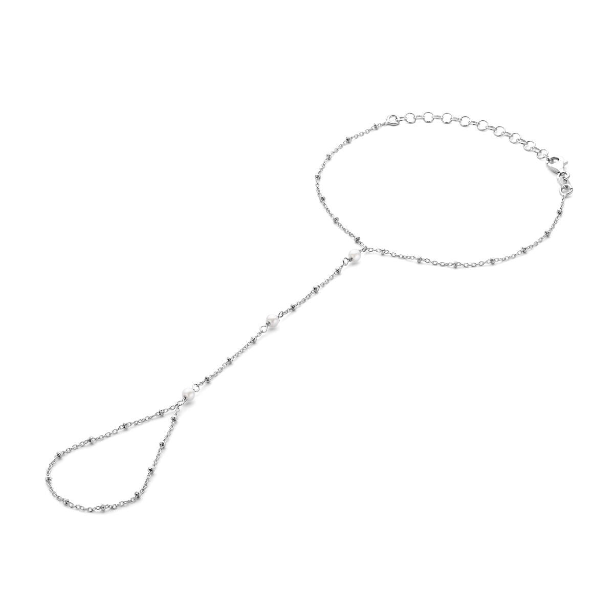 Zilveren handsieraad met gerhodineerde afwerking en parels, met een delicate schakelketting.