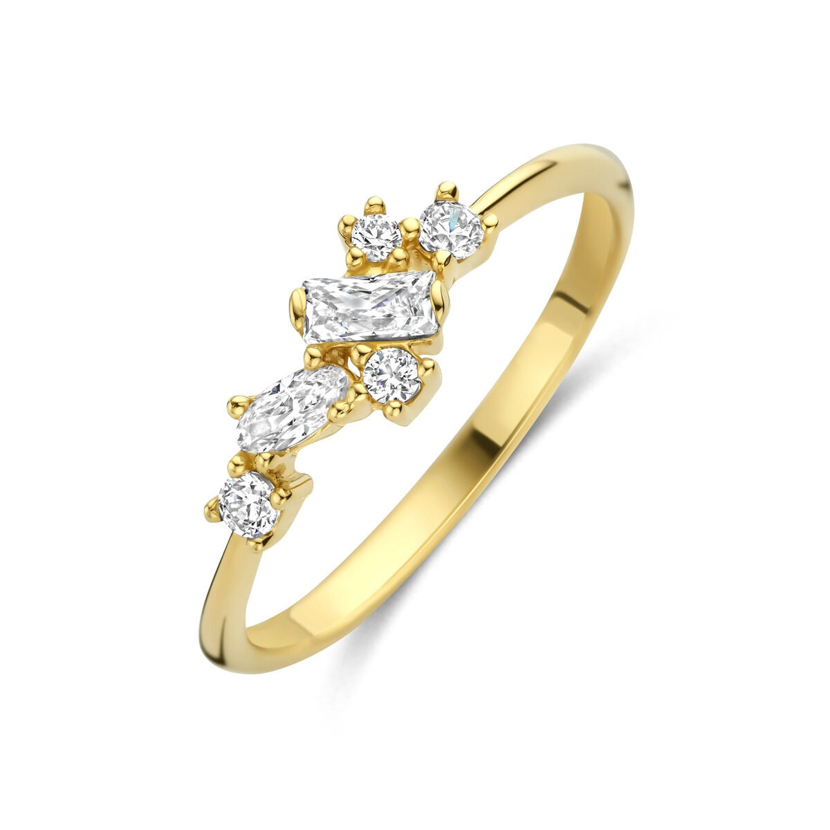 Geelgouden damesring met zirkonia in entouragezetting, met een golvende vorm en meerdere fonkelende stenen.