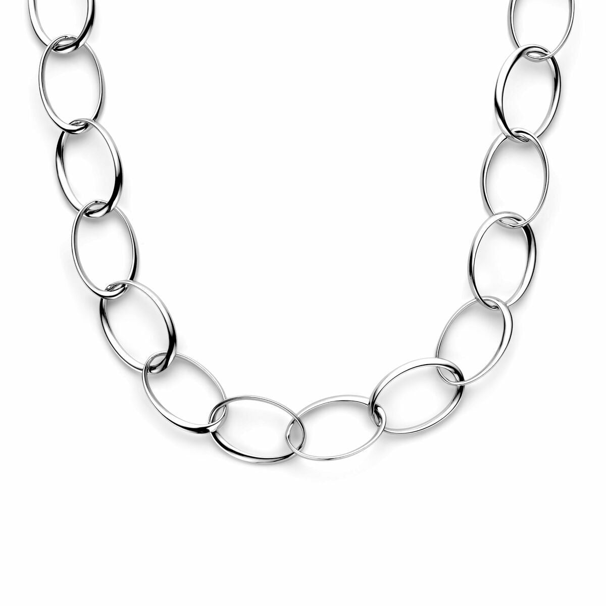 Zilveren collier met gerhodineerde afwerking, bestaande uit grote ovalen schakels van 23 mm.