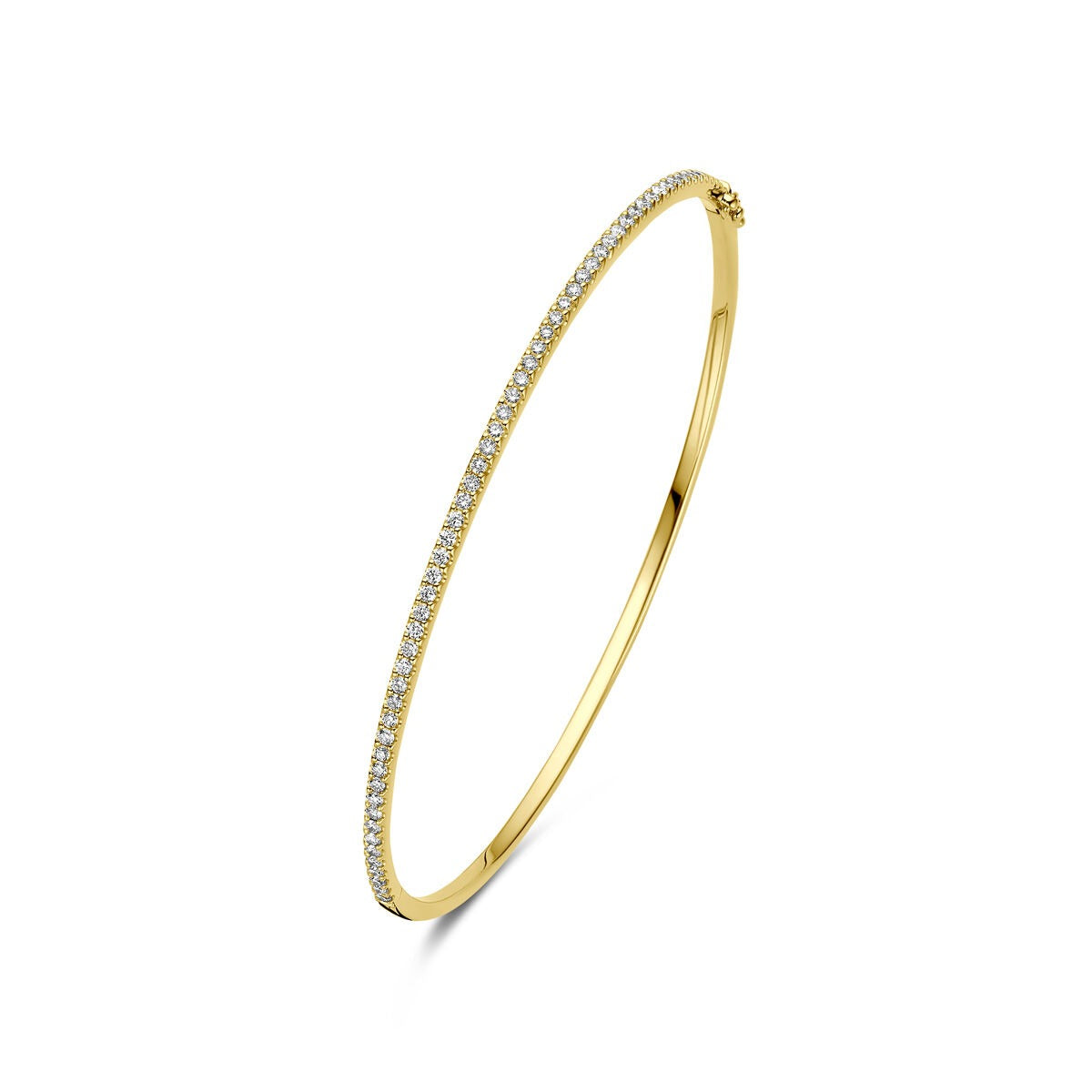 Geelgouden bangle met een rij van kleine diamanten aan de bovenkant.