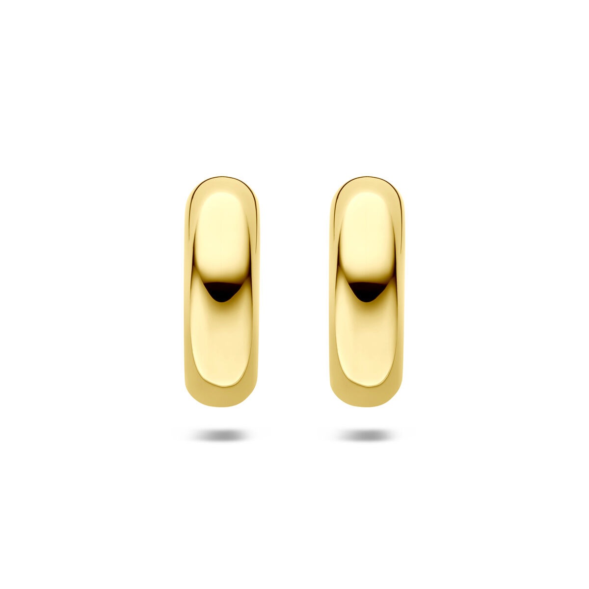 Stalen oorringen met een glanzende gele PVD-coating, 31x10mm, met een afgeronde vorm.