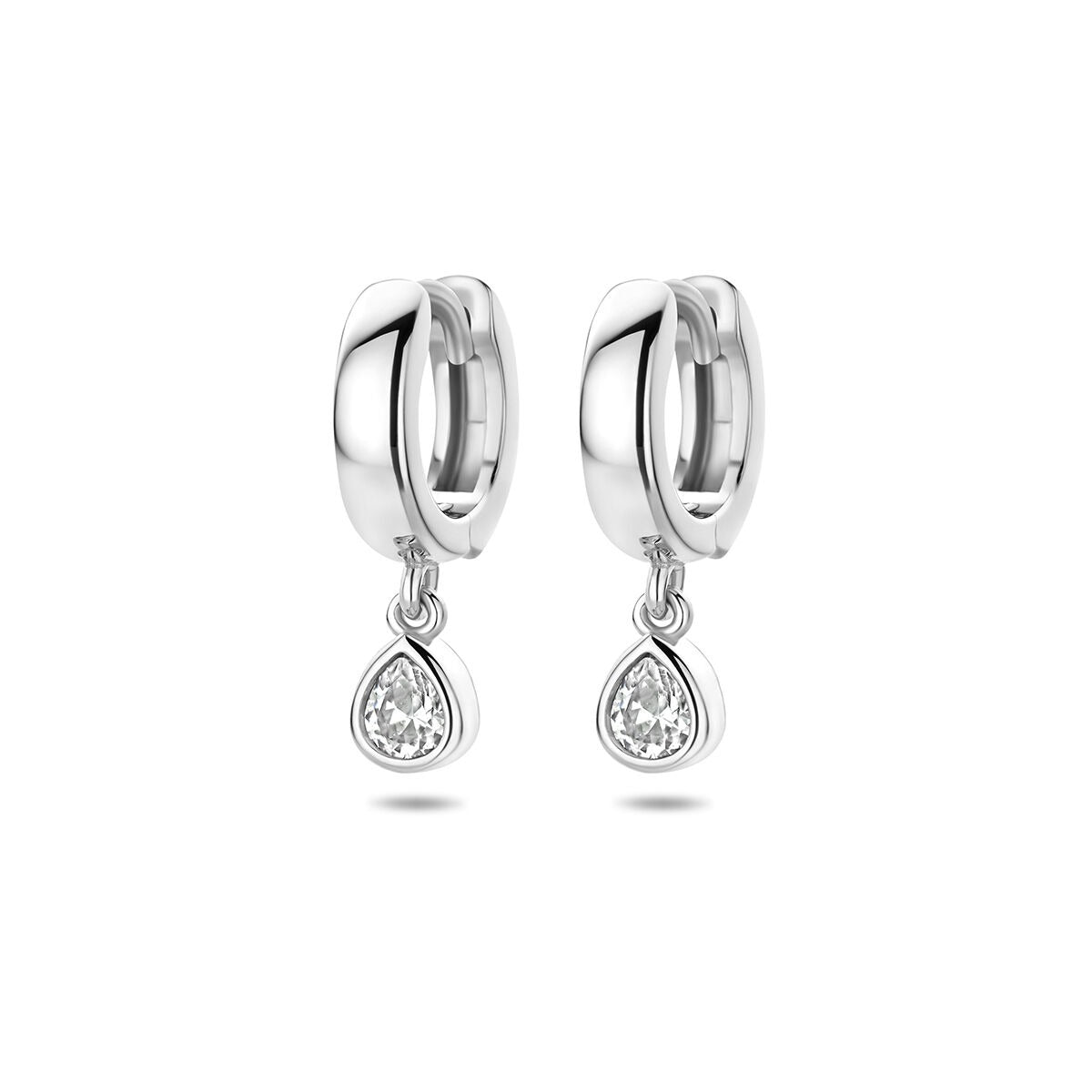 Gerhodineerde 925 zilveren klapoorringen met peervormige zirkonia hangers.